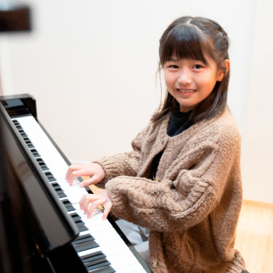 大阪・和泉中央の音楽教室トントンミュージックスクールのピアノコースの詳細はこちら