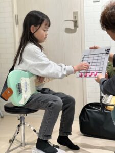 和泉市のギター教室 子供レッスン
