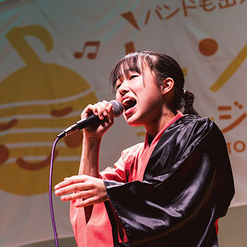 大阪・和泉中央の音楽教室トントンミュージックスクールのボーカルコースの詳細はこちら